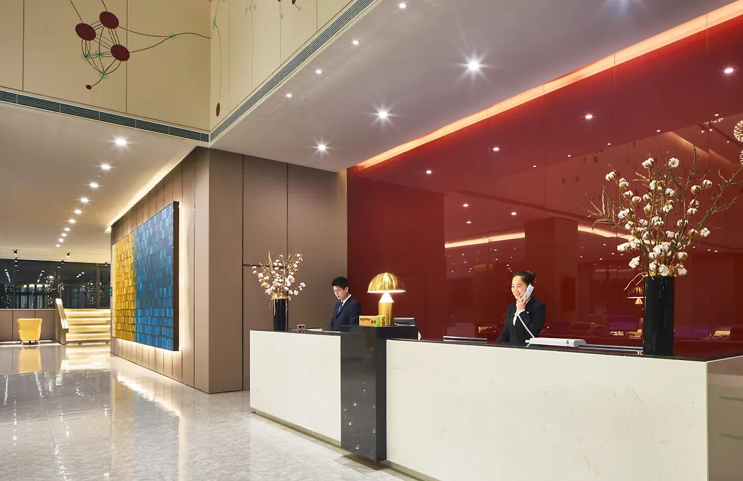 Q-Box Hotel Shanghai Sanjiagang-1