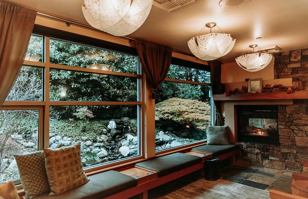 Chrysalis Inn & Spa Bellingham, Curio Collection By Hilton-1
