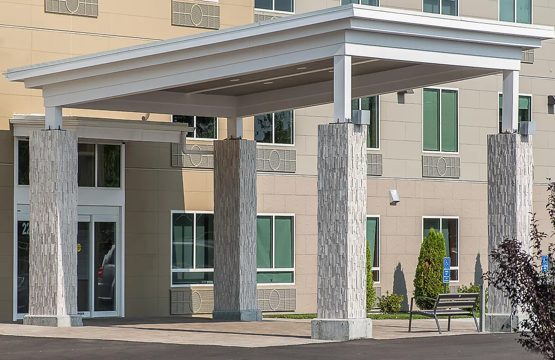 Holiday Inn Express & Suites Norwood By Ihg-1