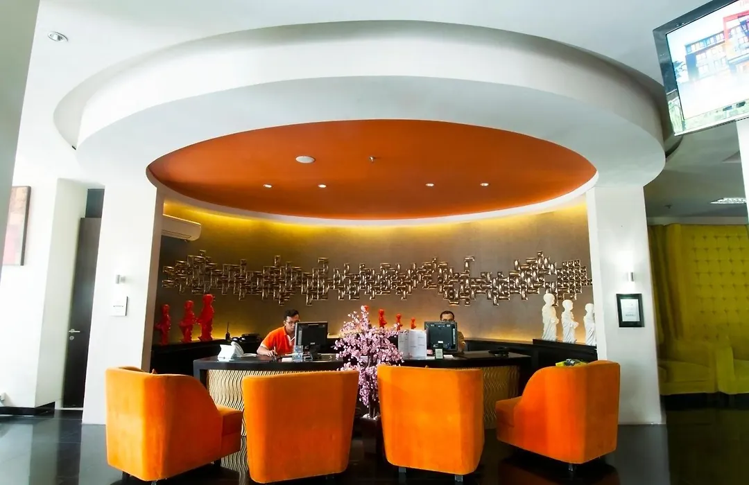 100 Sunset Kuta Hotel & Ballroom-1