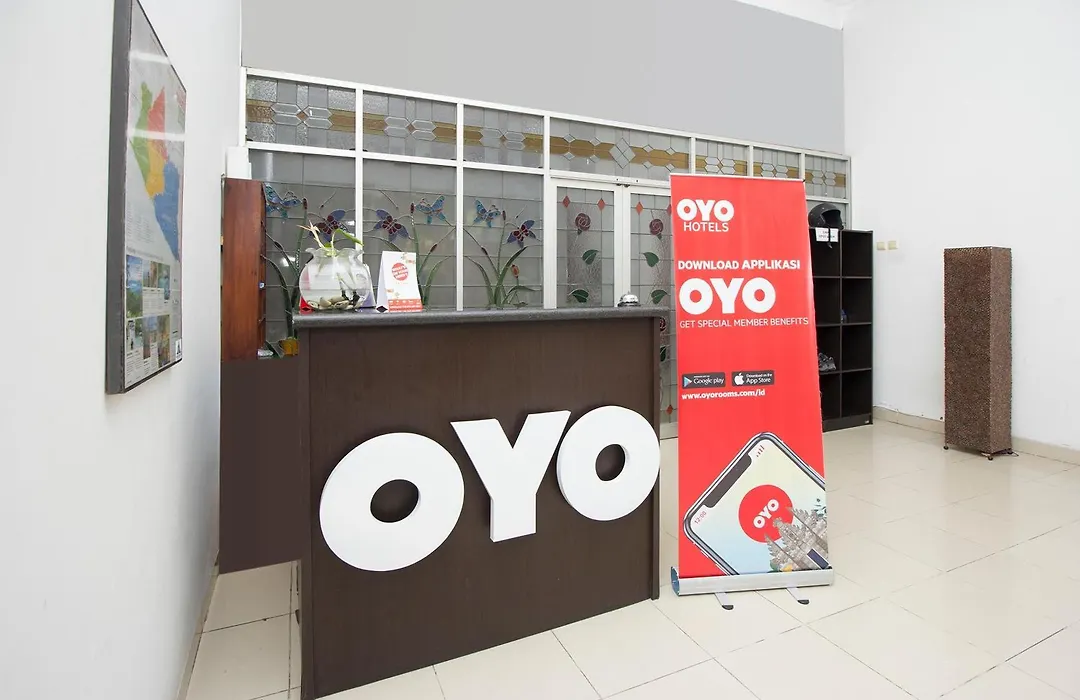 Collection O 1061 Aliya Homestay-1