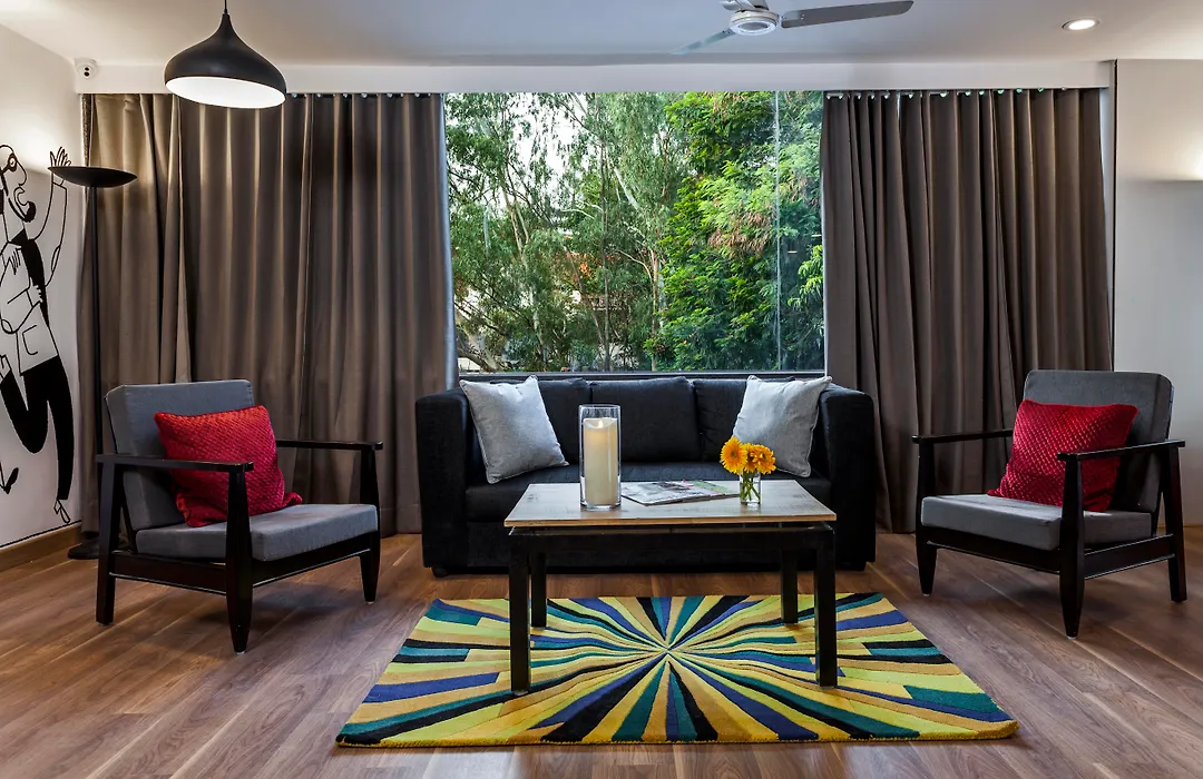 Oyo Townhouse 80 Meera Bagh-1