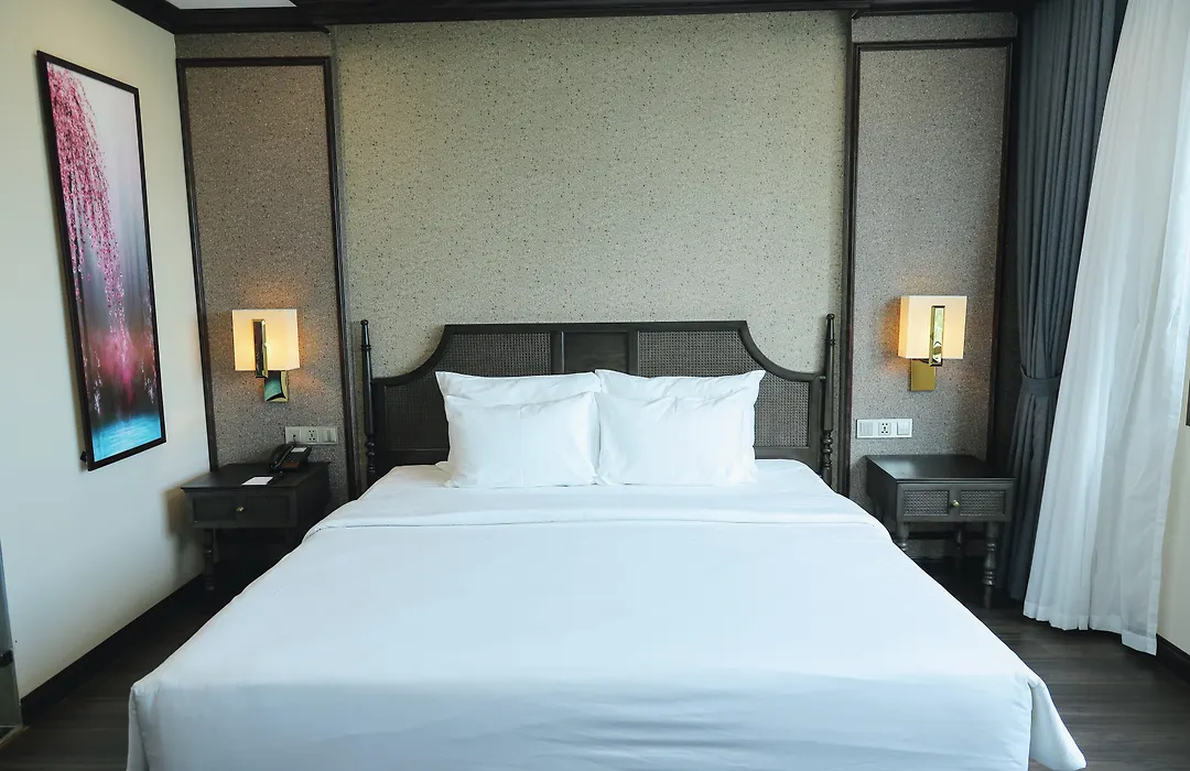 Ninh Binh Legend Hotel-1