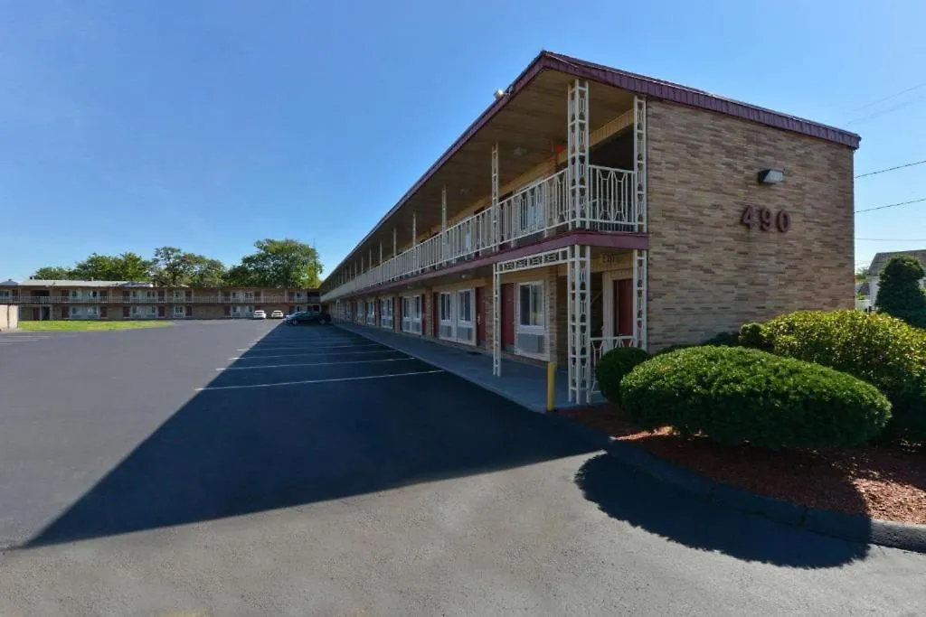 Economy Inn-1