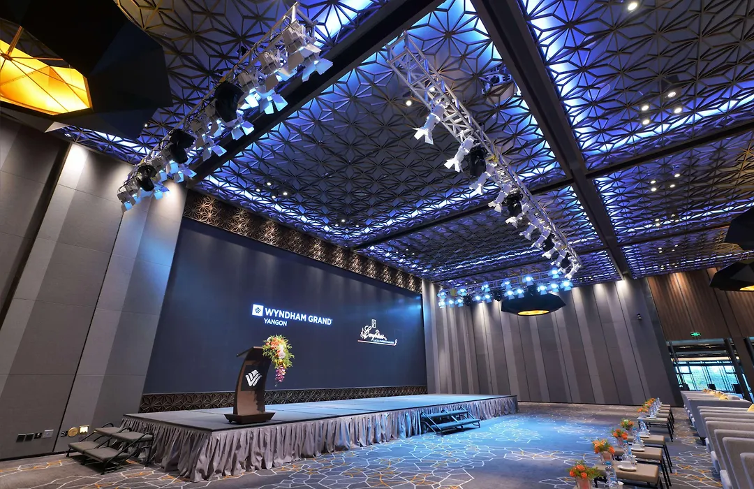 Wyndham Grand Yangon-1