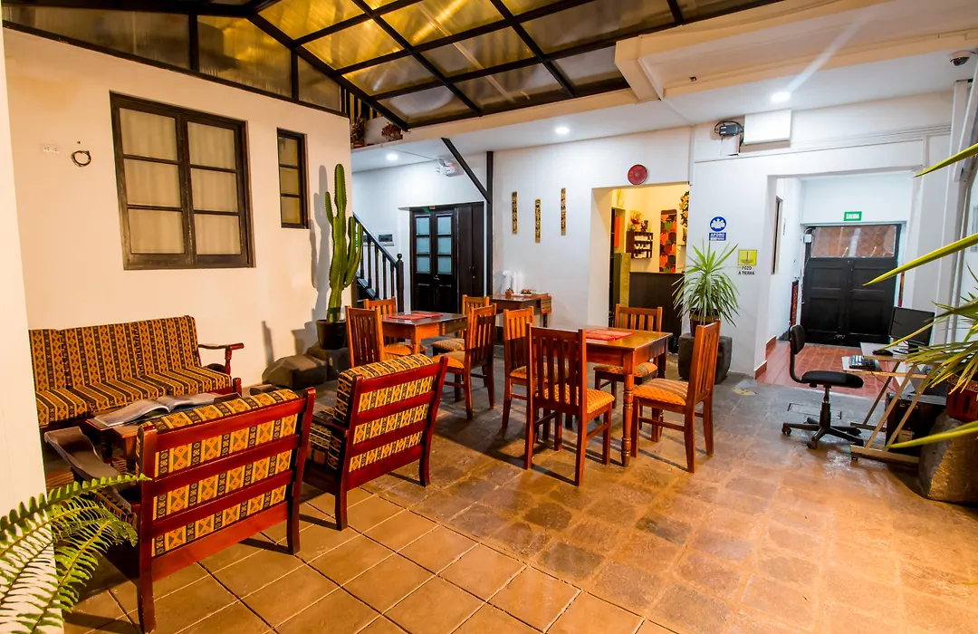 Yabar Hotel Plaza-1