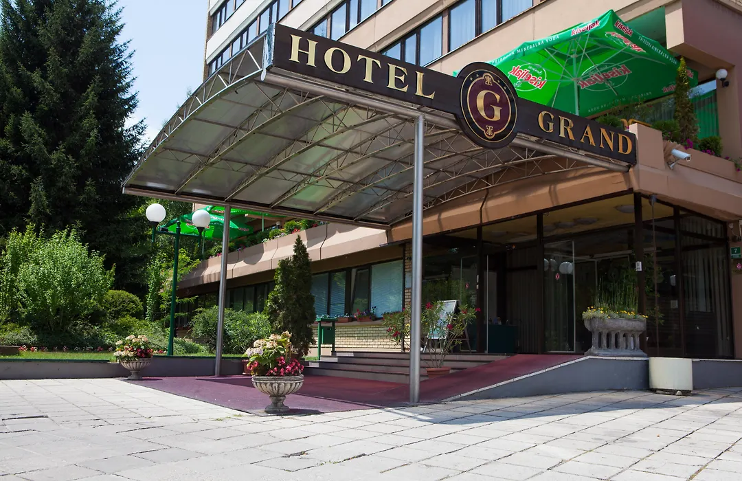 Hotel Grand-1