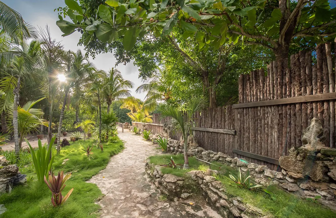 Bella Vista Resort Belize-1