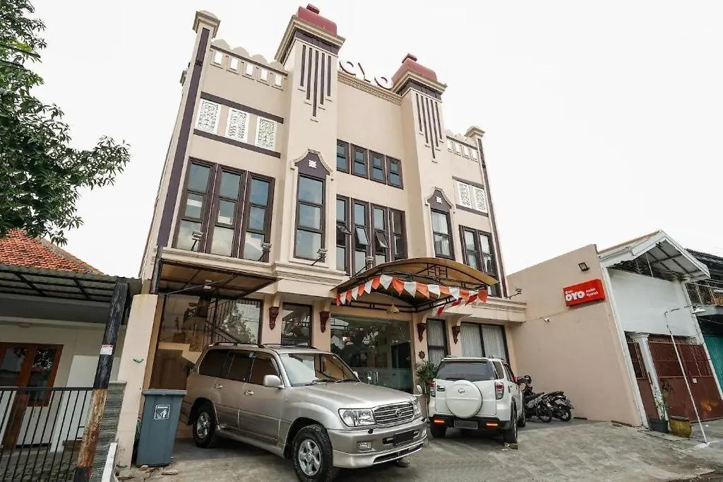 Oyo 240 Audah Sevana Syariah Hotel-1