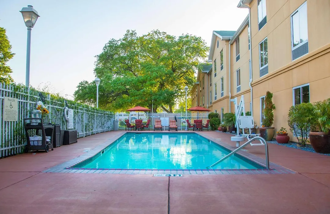 Hampton Inn & Suites New Orleans/Elmwood-1