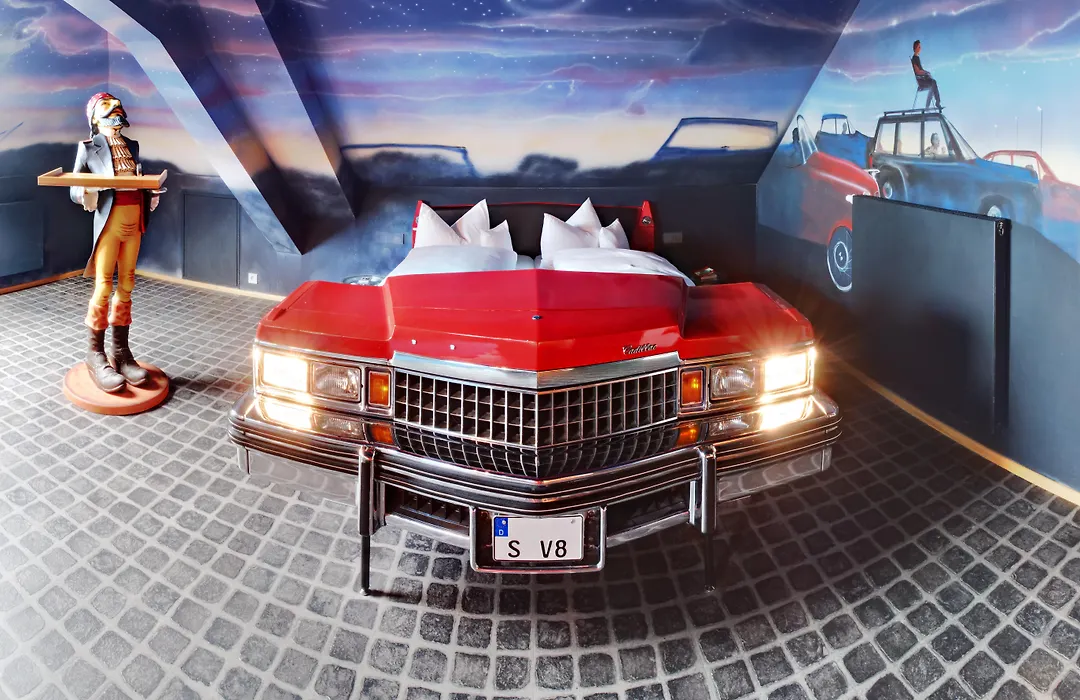 V8 HOTEL Classic Motorworld Region Stuttgart-1