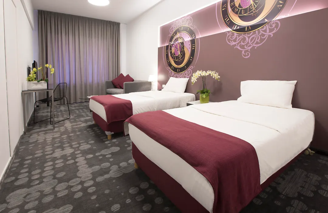 35 Rooms-1