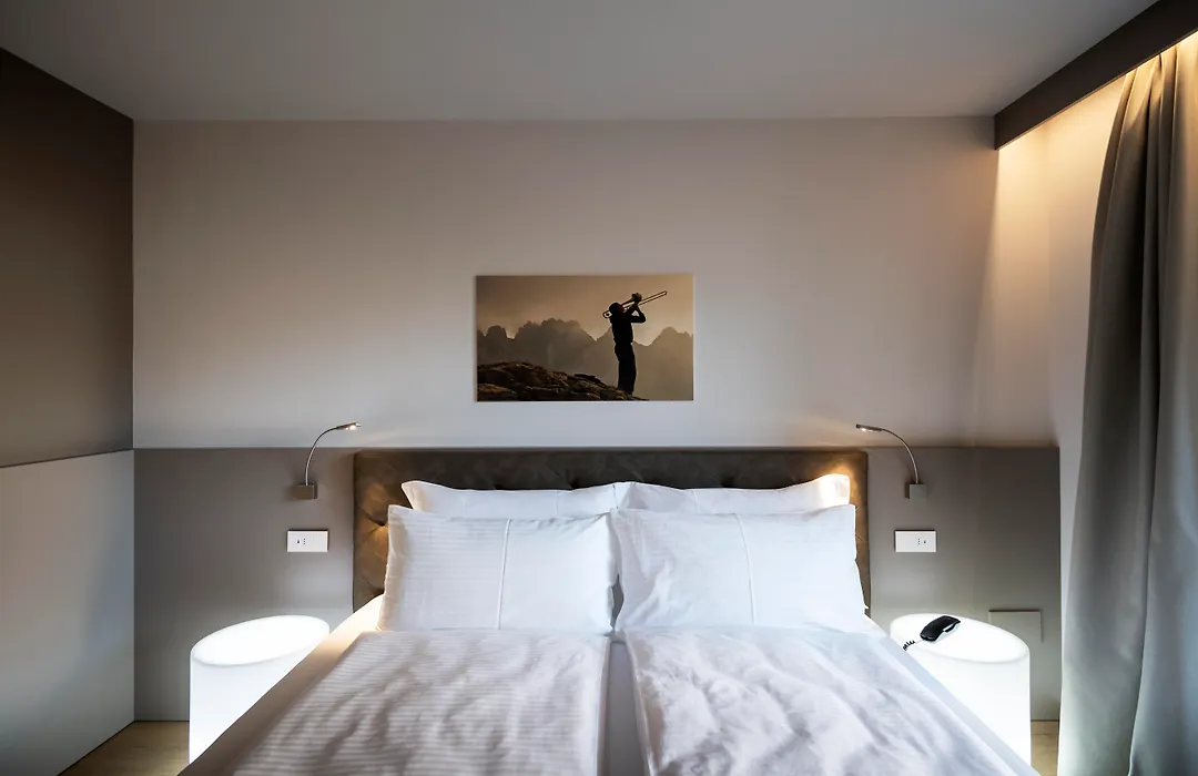 Be Place Adult Friendly Hotel-1