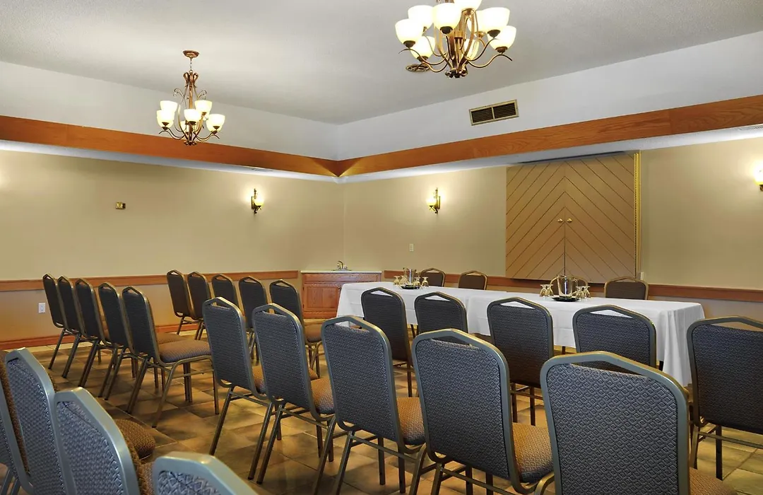 Travelodge By Wyndham Simcoe-1
