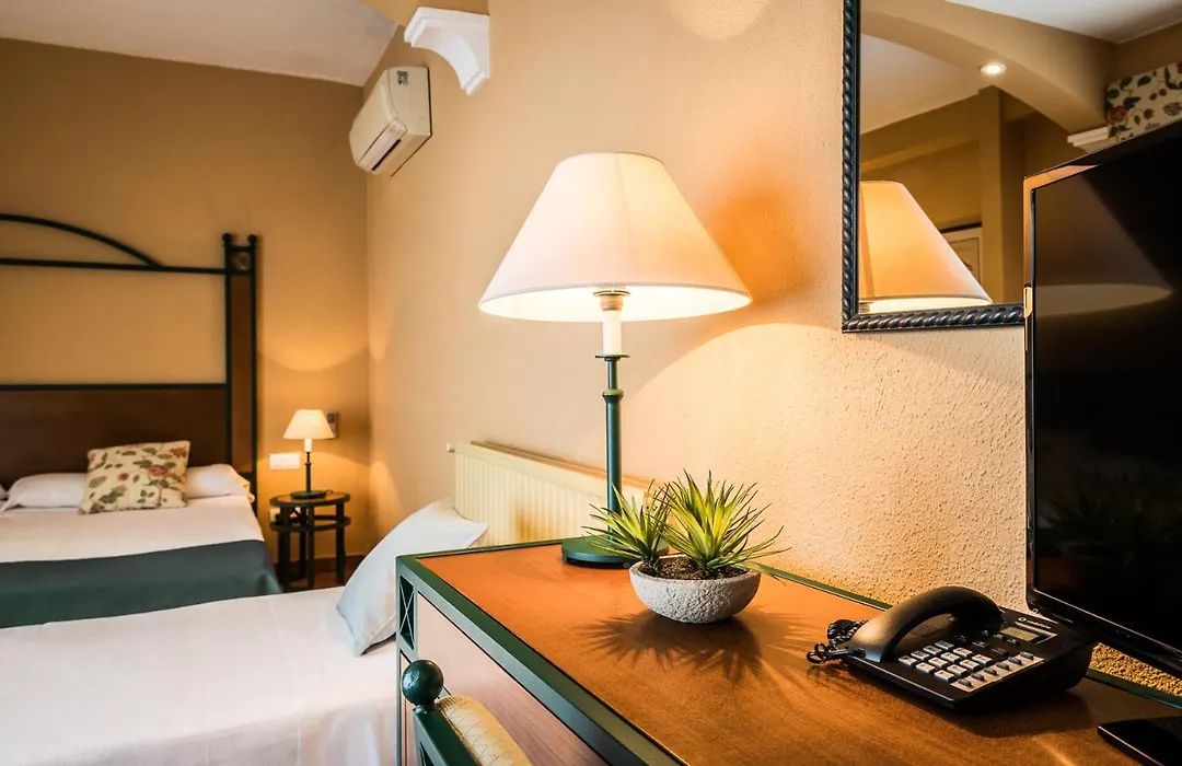 Intur Azor-1