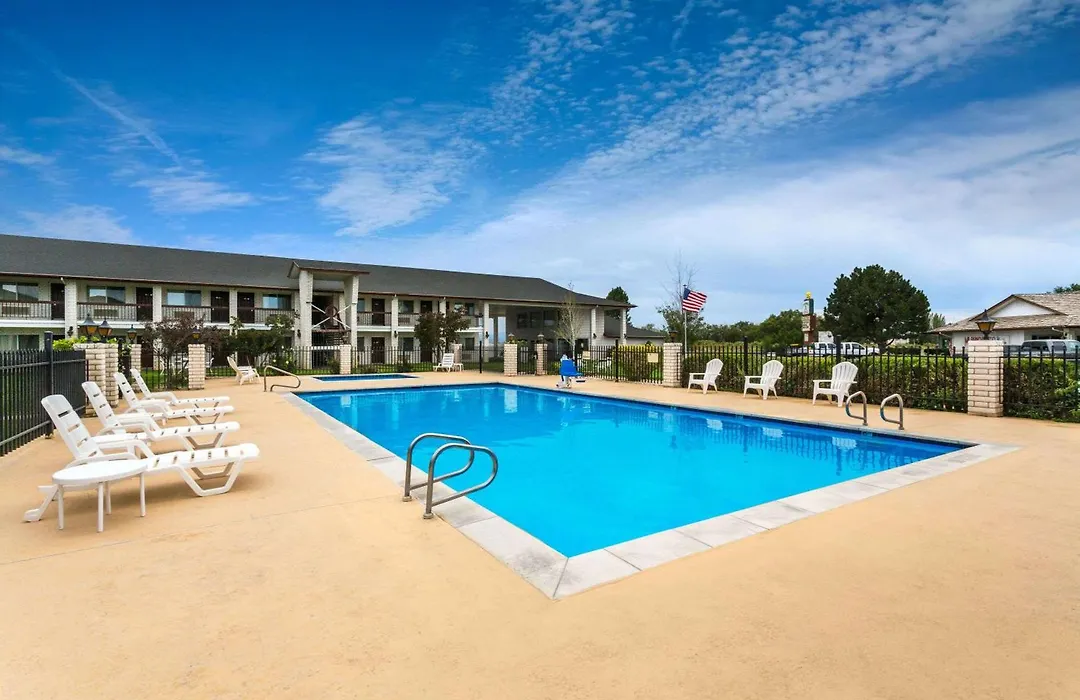 Days Inn By Wyndham Delta-1