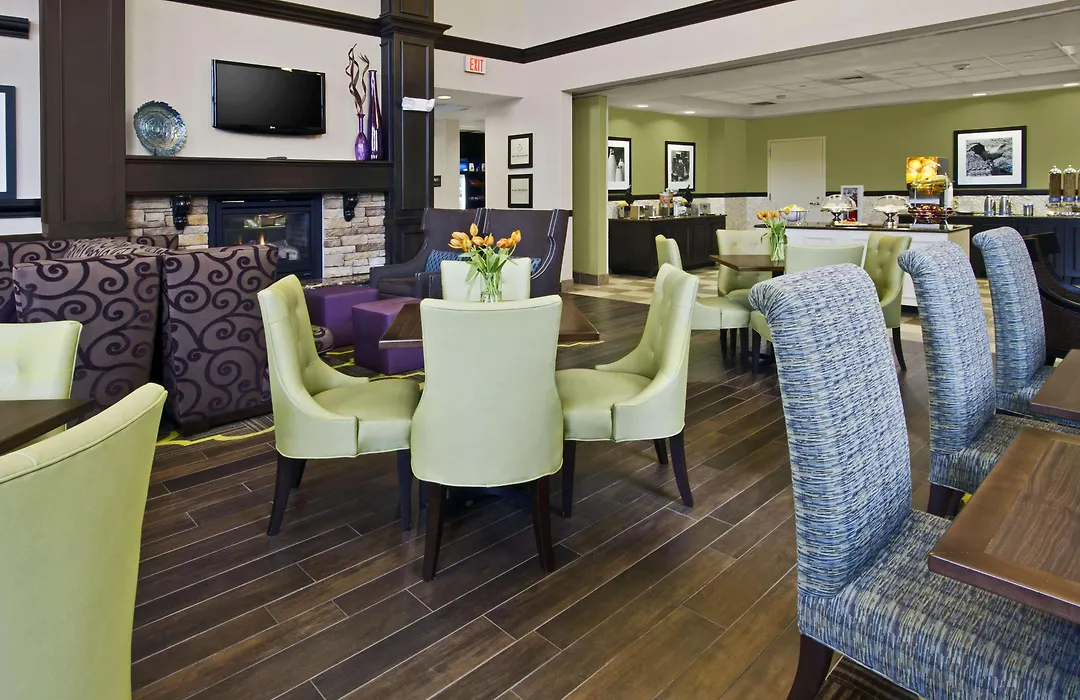 Hampton Inn & Suites Exeter-1
