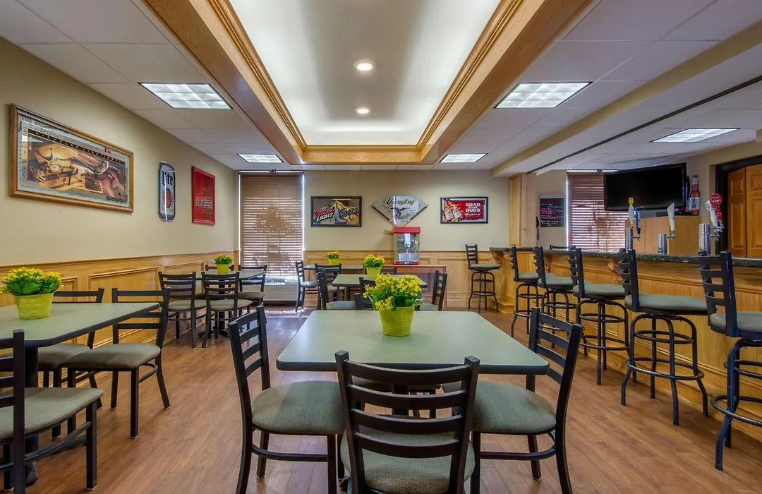 Quality Inn & Suites Mansfield-1