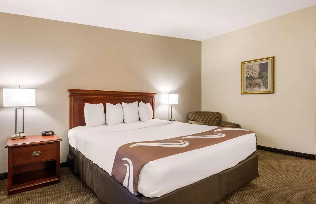 Quality Inn & Suites Tarpon Springs South-1