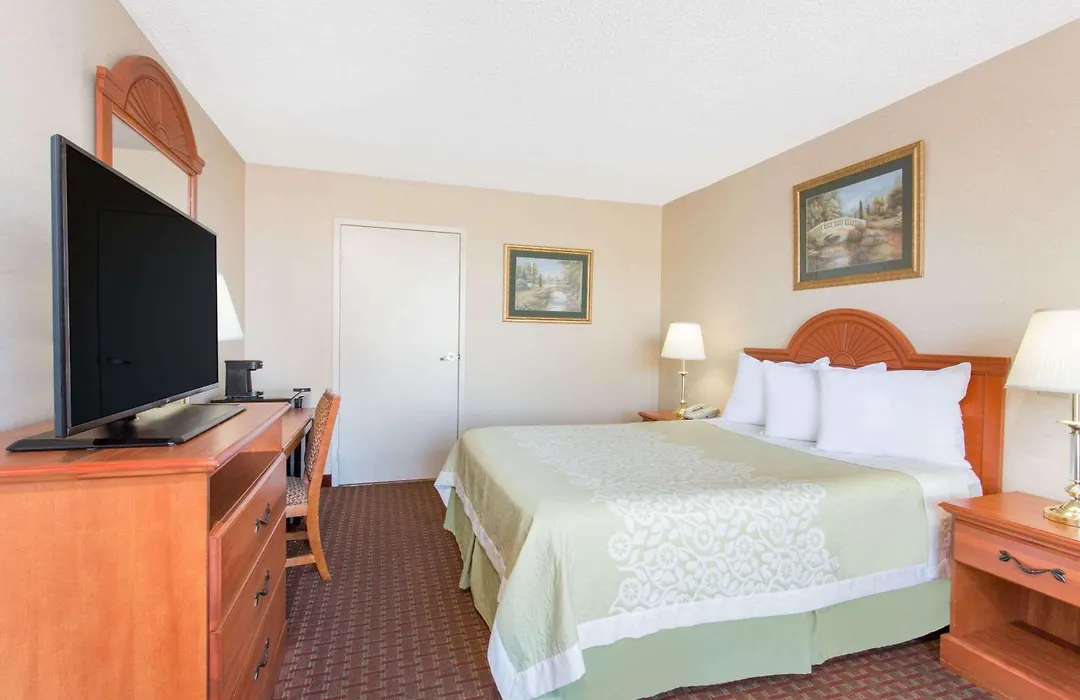 Days Inn By Wyndham Princeton-1
