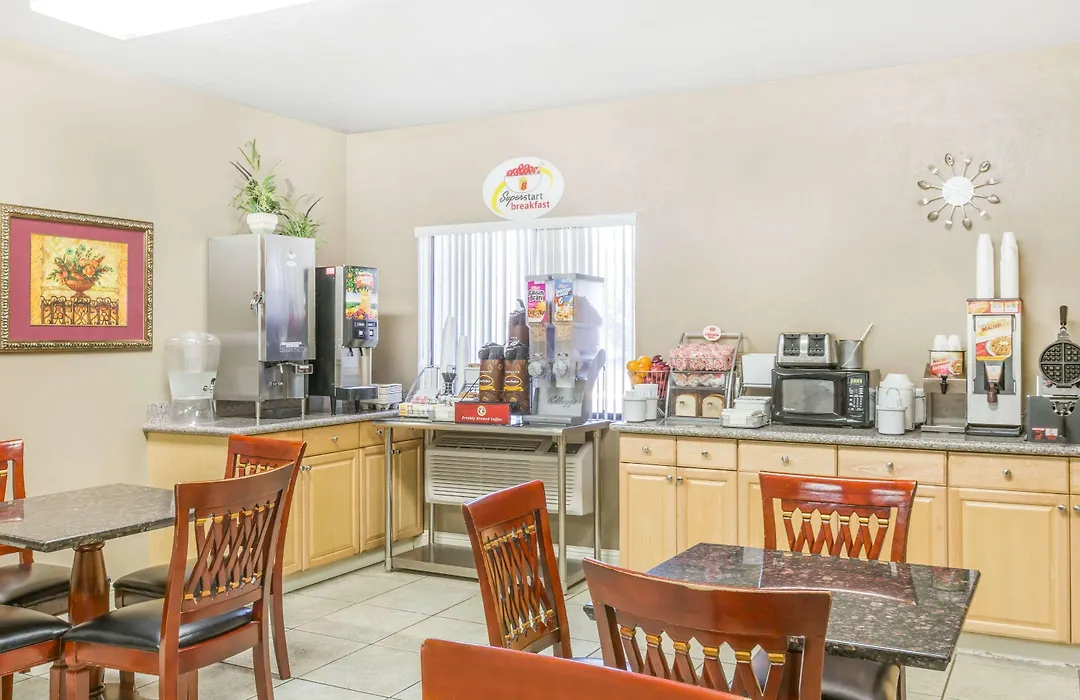 Super 8 By Wyndham Grants Pass-1