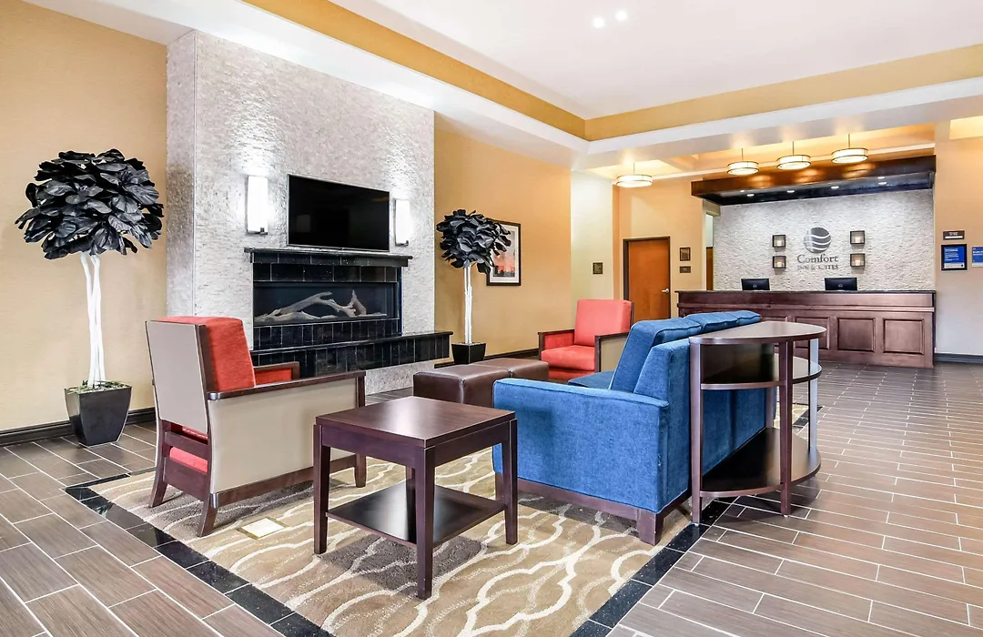 Comfort Inn & Suites - Independence-1