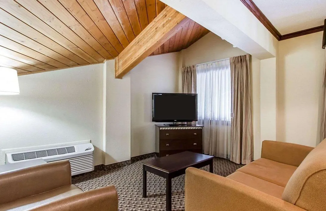 Quality Inn Macomb Near University Area-1