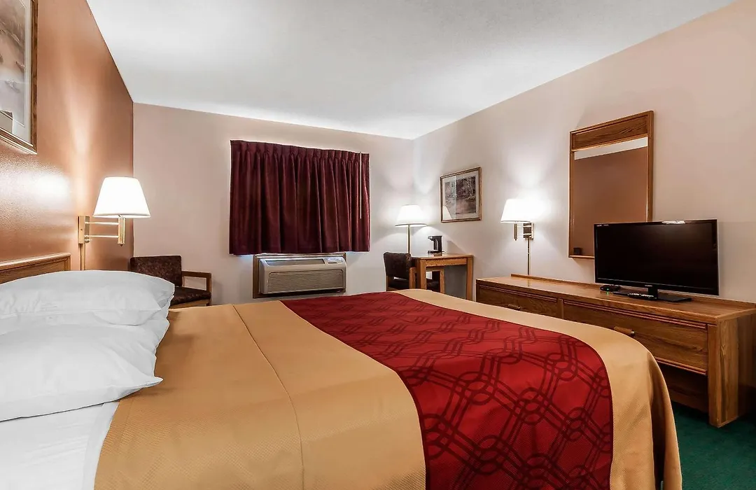Rodeway Inn Holdrege-1