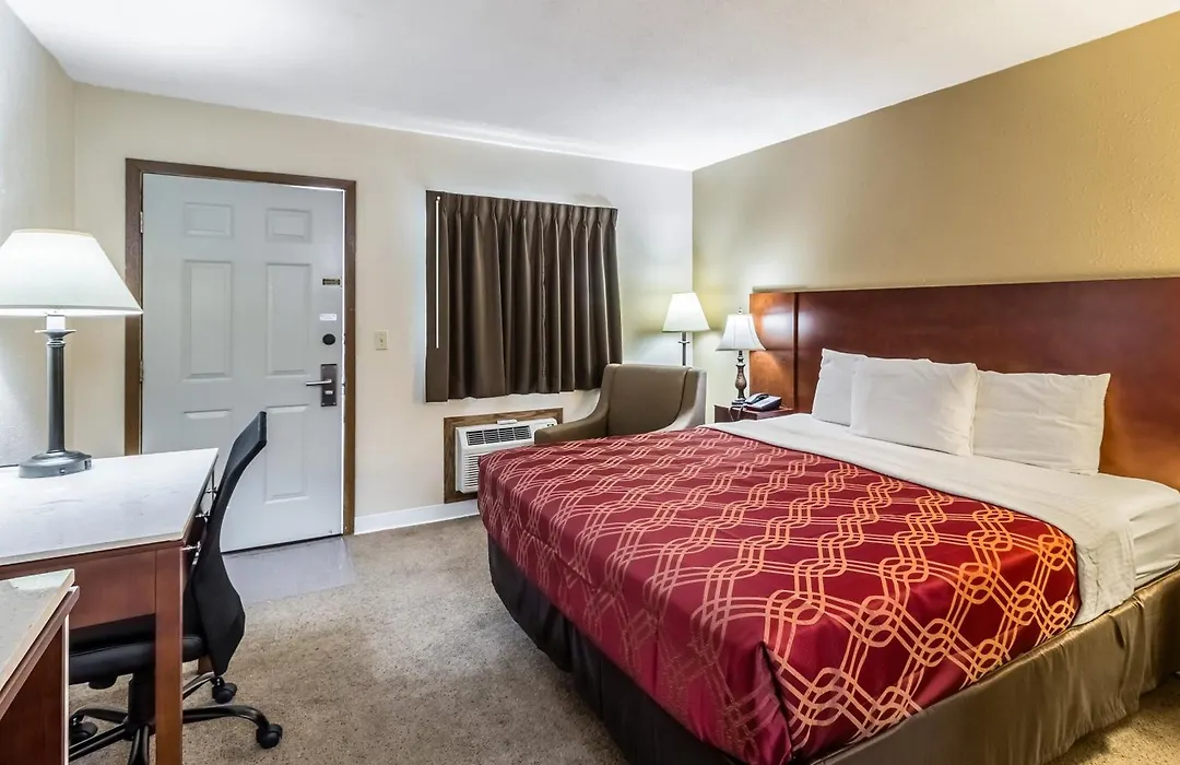 Econo Lodge - Valley City-1