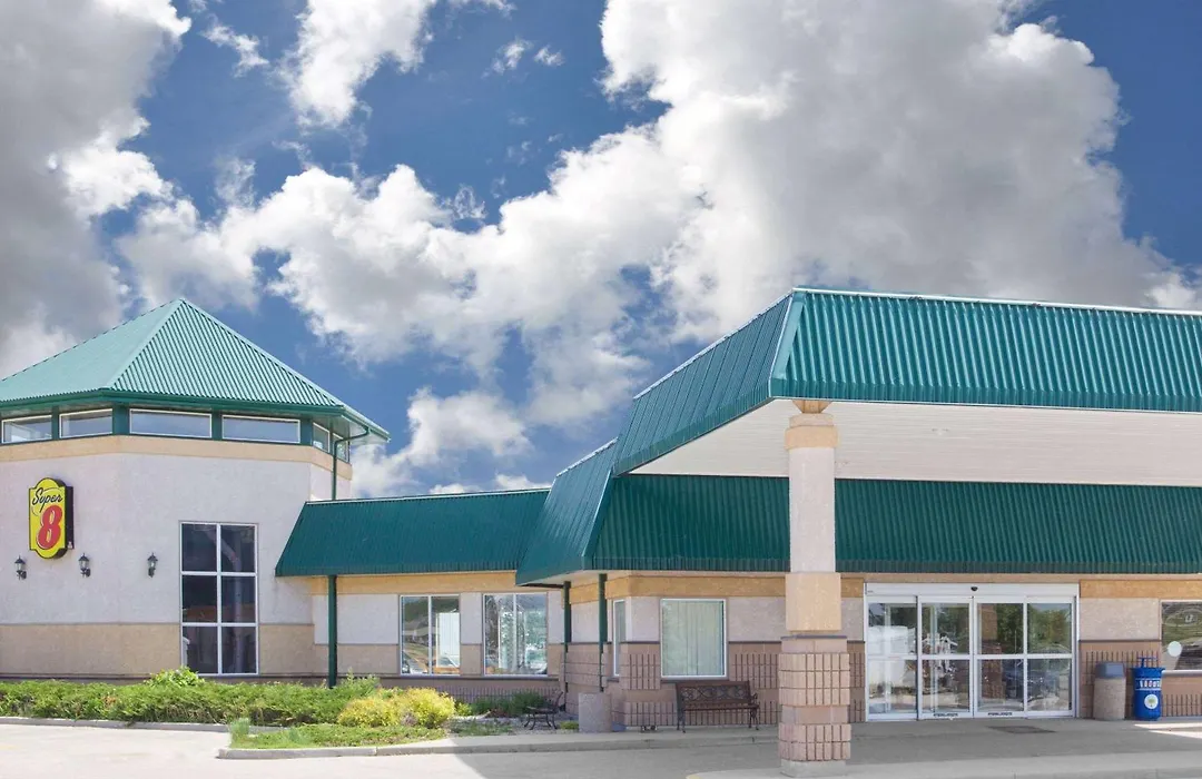 Super 8 By Wyndham Portage La Prairie Mb-1