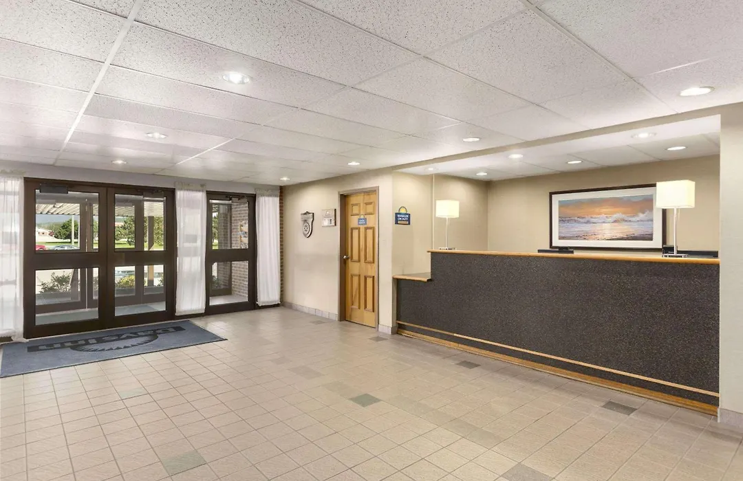 Days Inn By Wyndham Stephenville-1