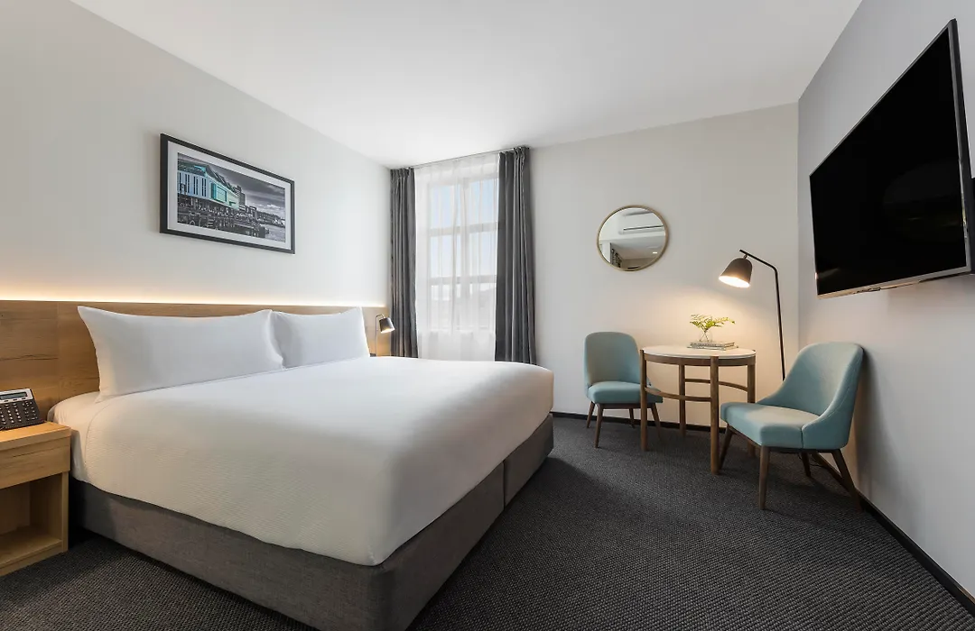 Oaks Wellington Hotel-1