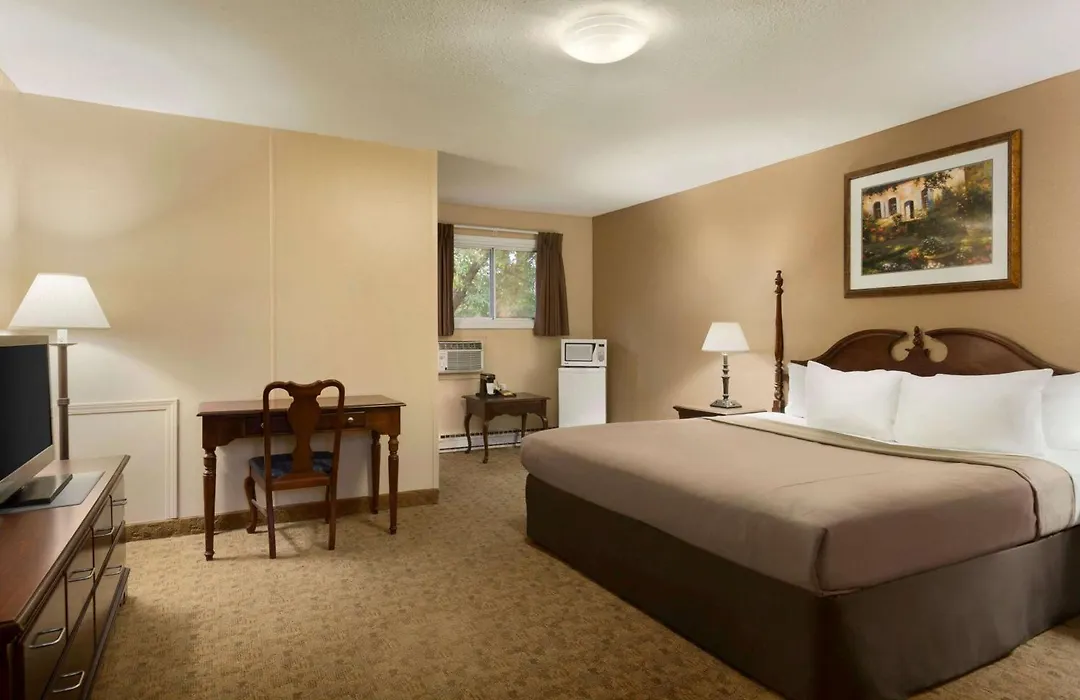 Travelodge By Wyndham Kenora-1