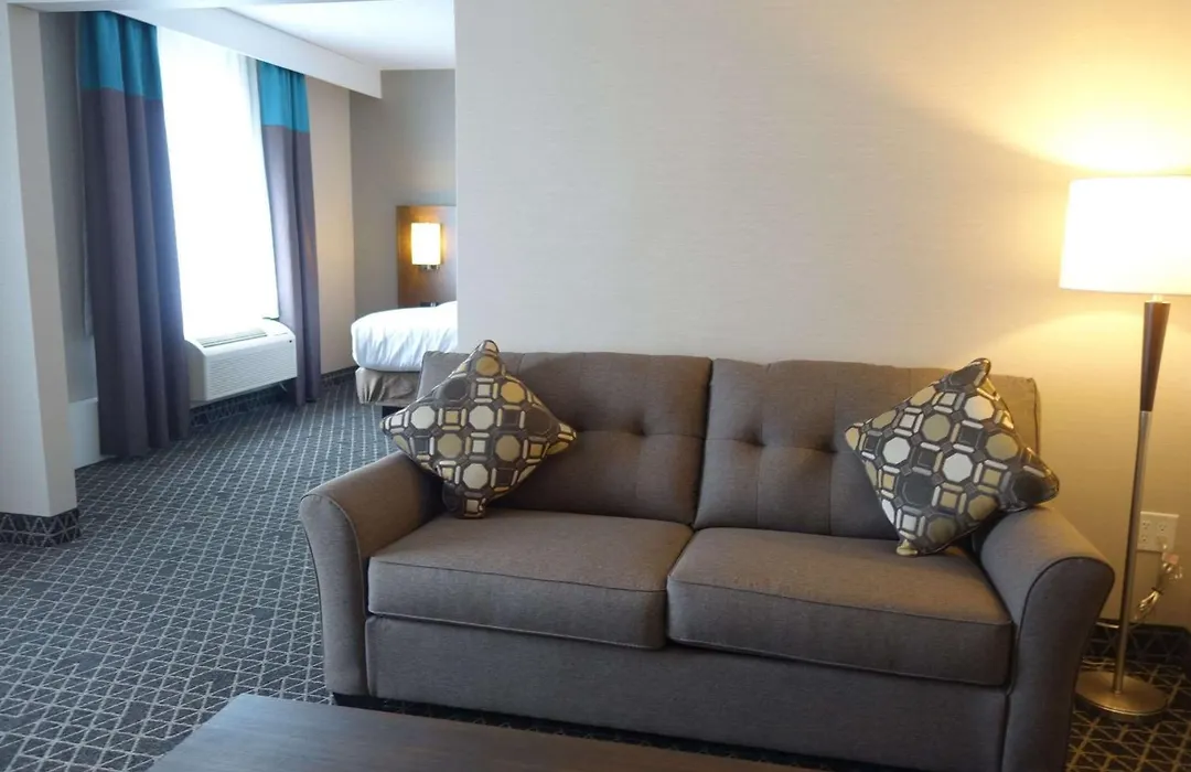 Park Inn By Radisson Brampton, On-1