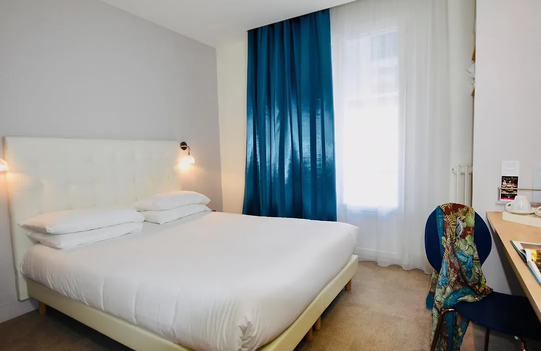 Hotel Escale Oceania Lorient-1