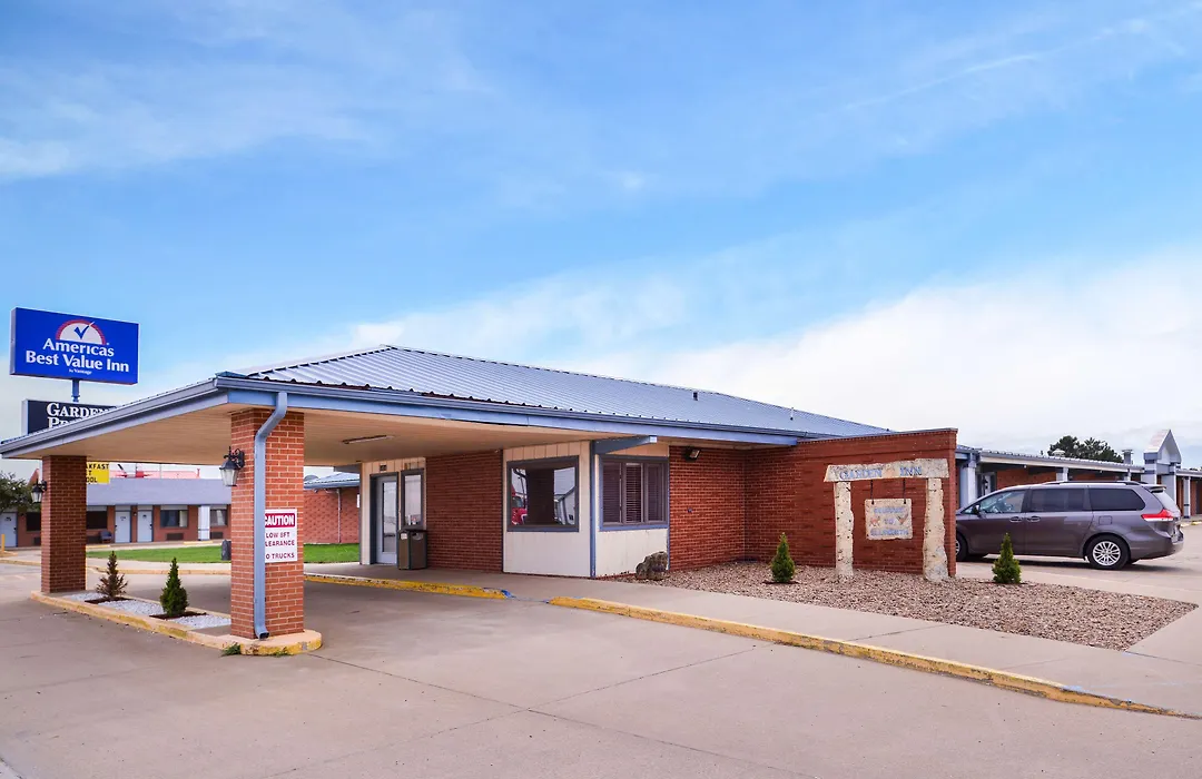 Americas Best Value Inn-Ellsworth-1
