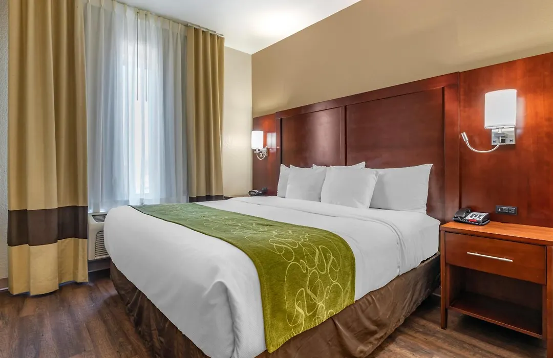 Comfort Suites Fernley-1