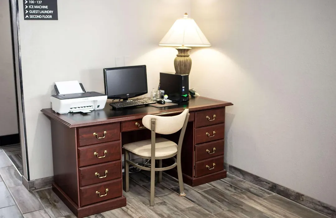 Super 8 By Wyndham Poplar Bluff Missouri-1
