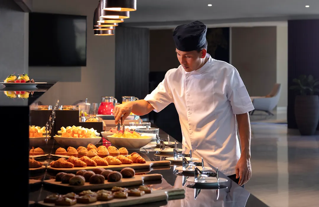 Avani Plus Palm View Dubai Hotel & Suites-1