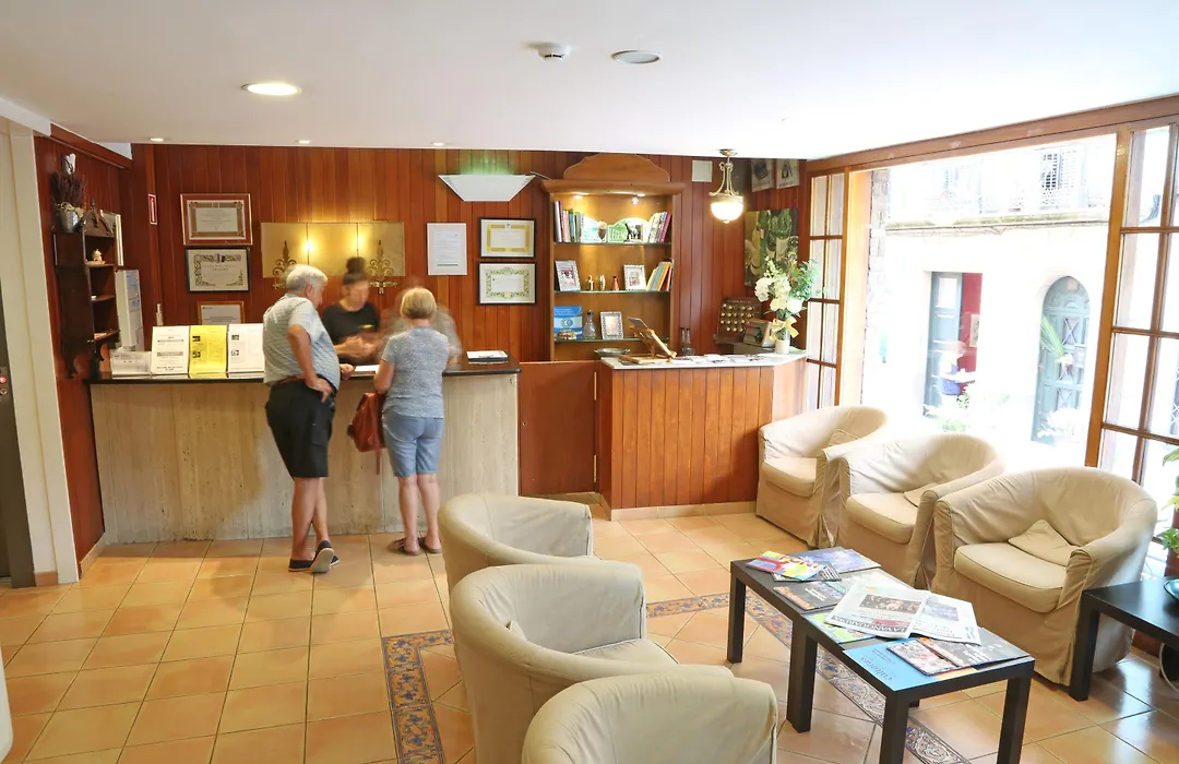 Hotel Ripoll-1