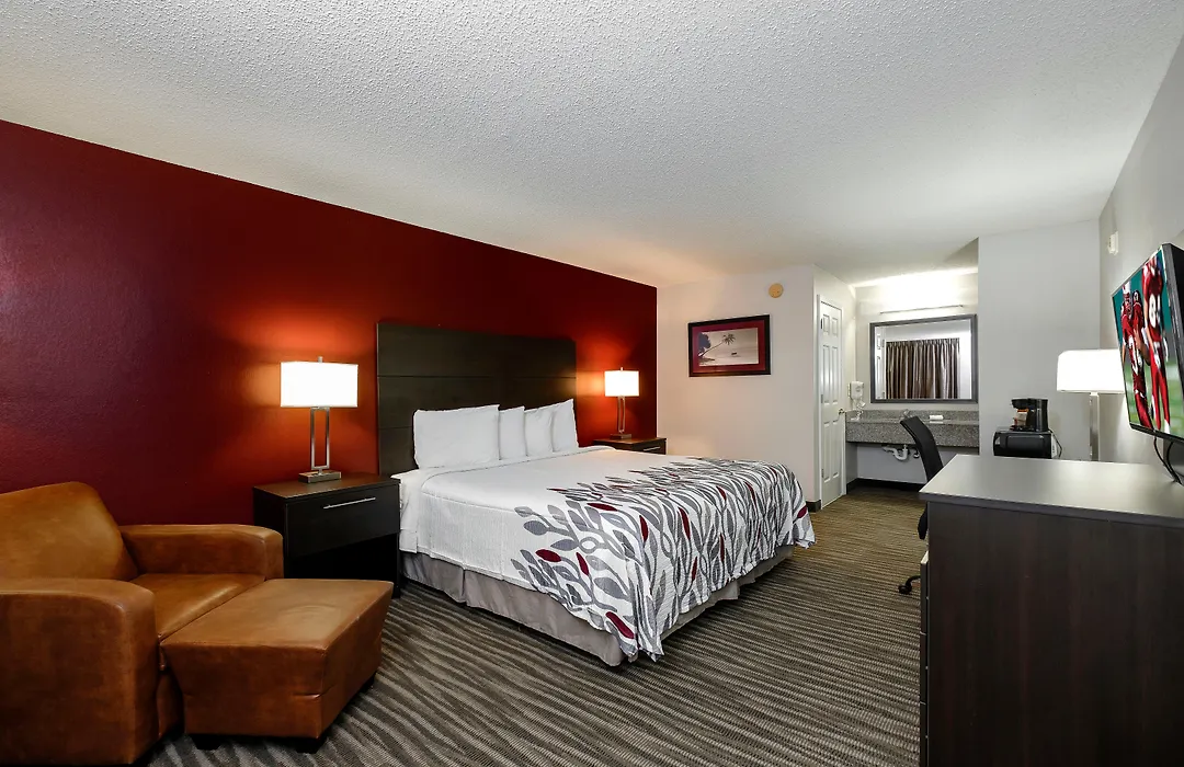 Red Roof Inn Defuniak Springs-1