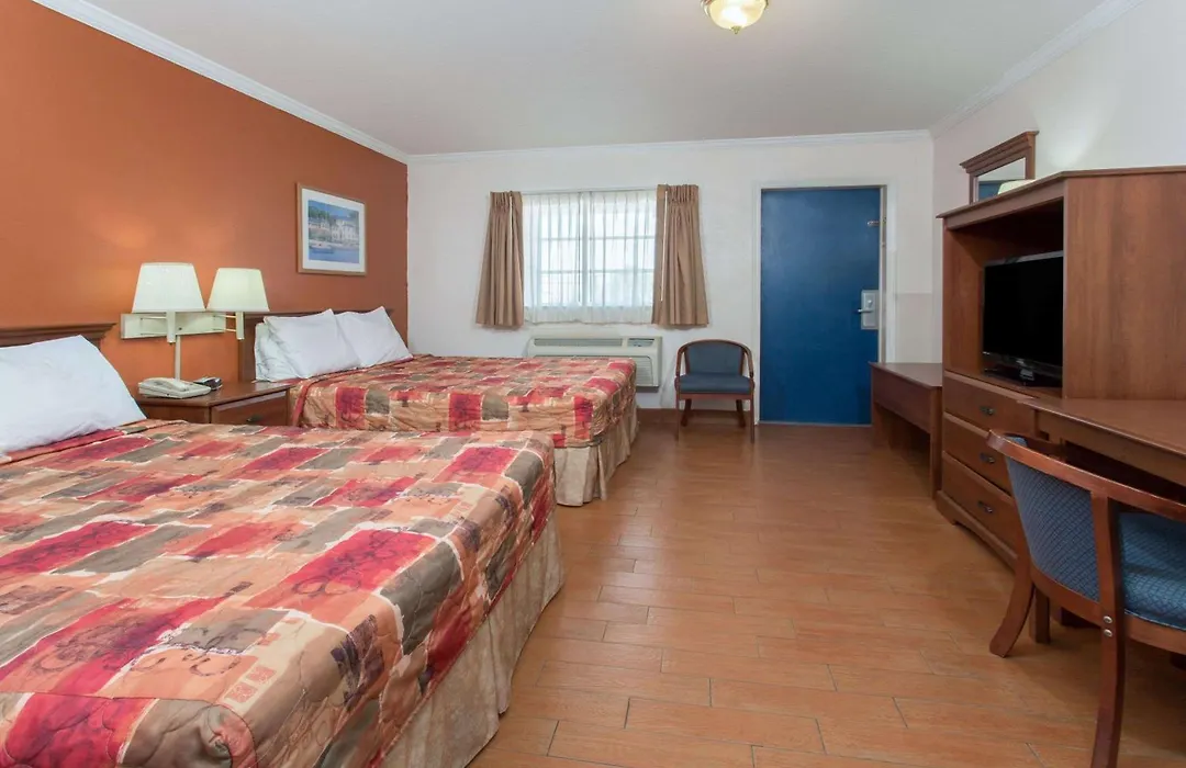 Knights Inn Arcadia-1