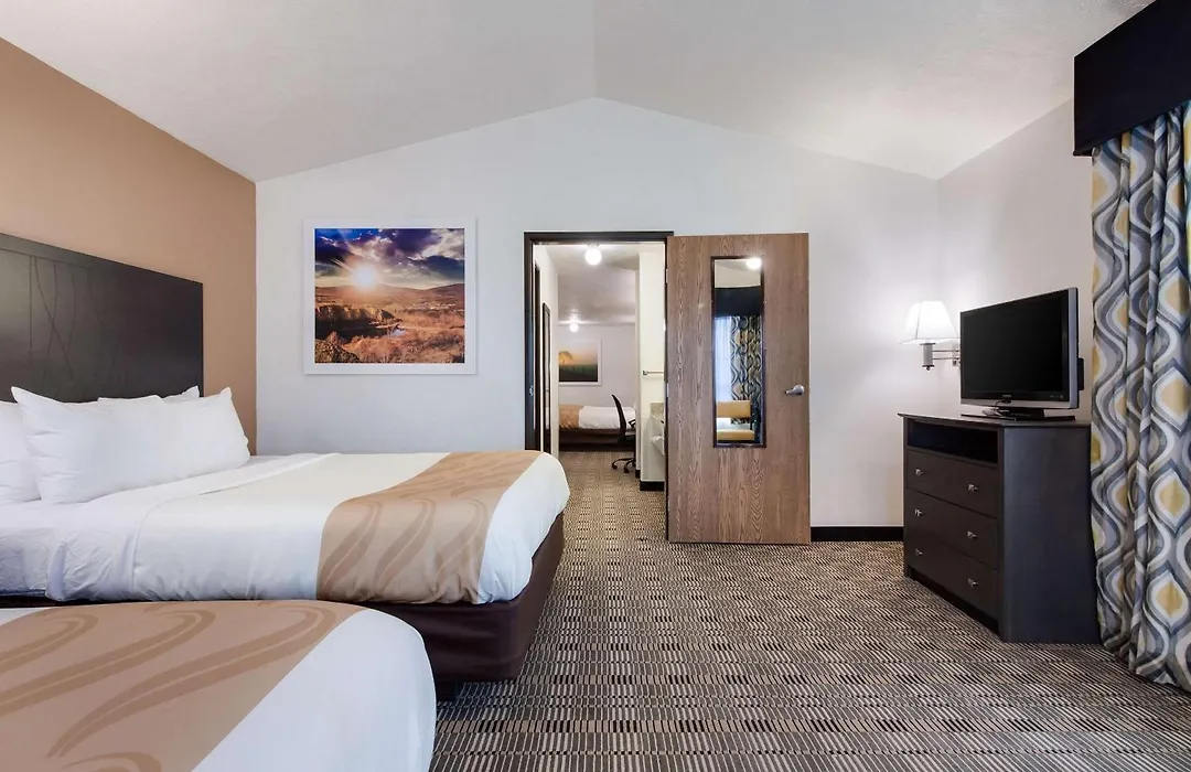 Quality Inn & Suites Mccook-1