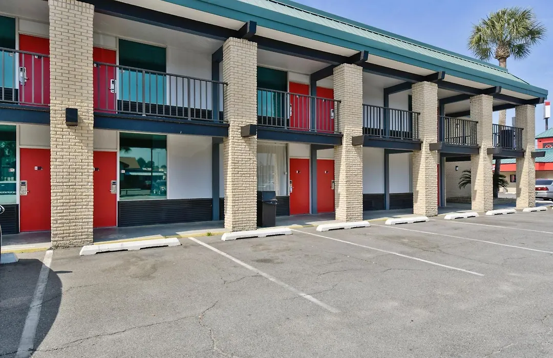 Oyo Hotel Lake Park-Valdosta I-75, Exit 5-1
