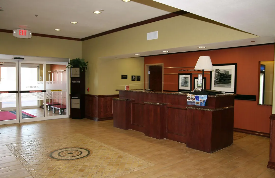 Hampton Inn & Suites Gainesville-1