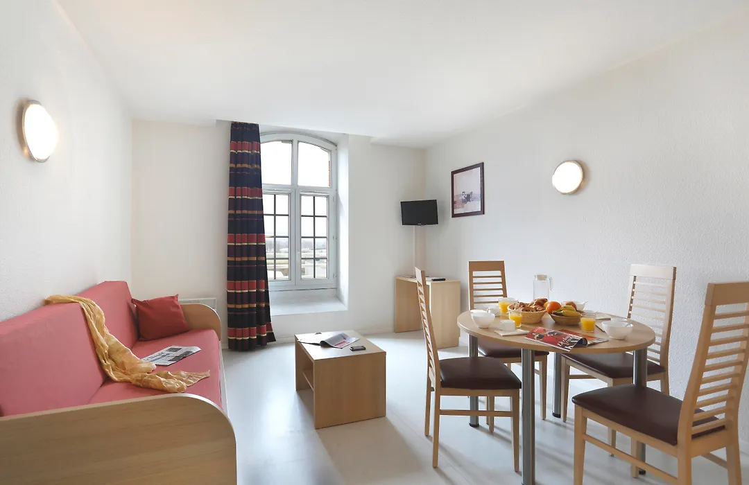 Residence Vacanceole - Les Demeures Champenoises-1