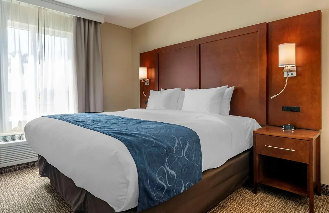 Comfort Suites Daytona Beach-Speedway-1
