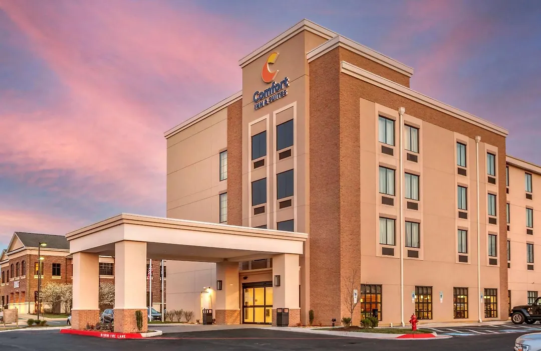 Comfort Inn & Suites Harrisonburg-1