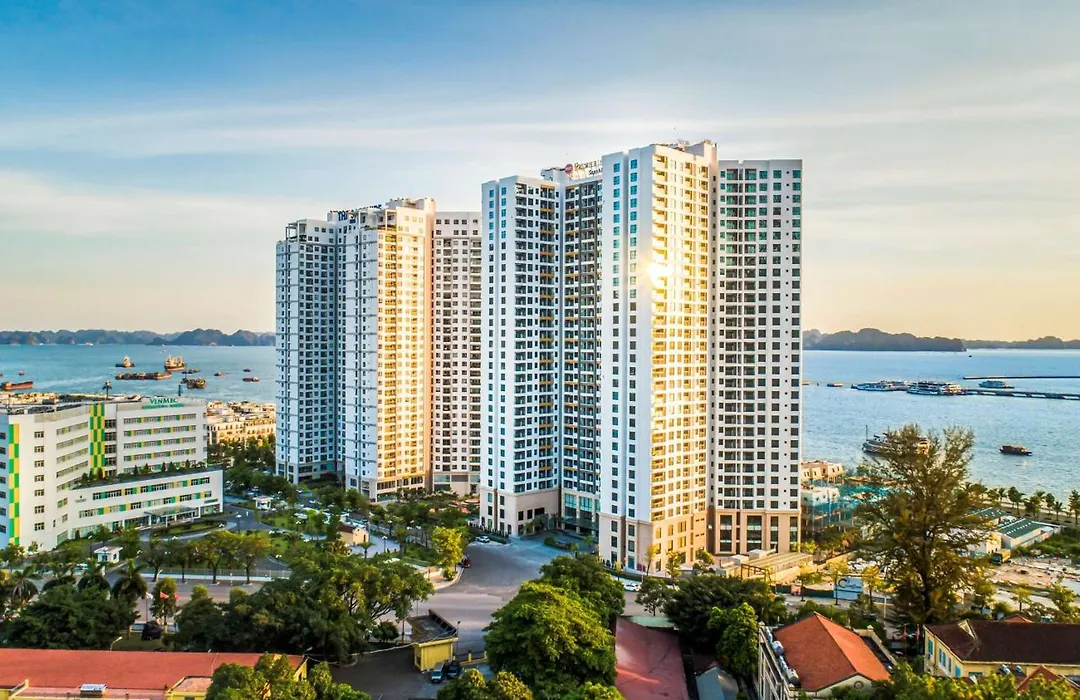 Best Western Premier Sapphire Ha Long-1