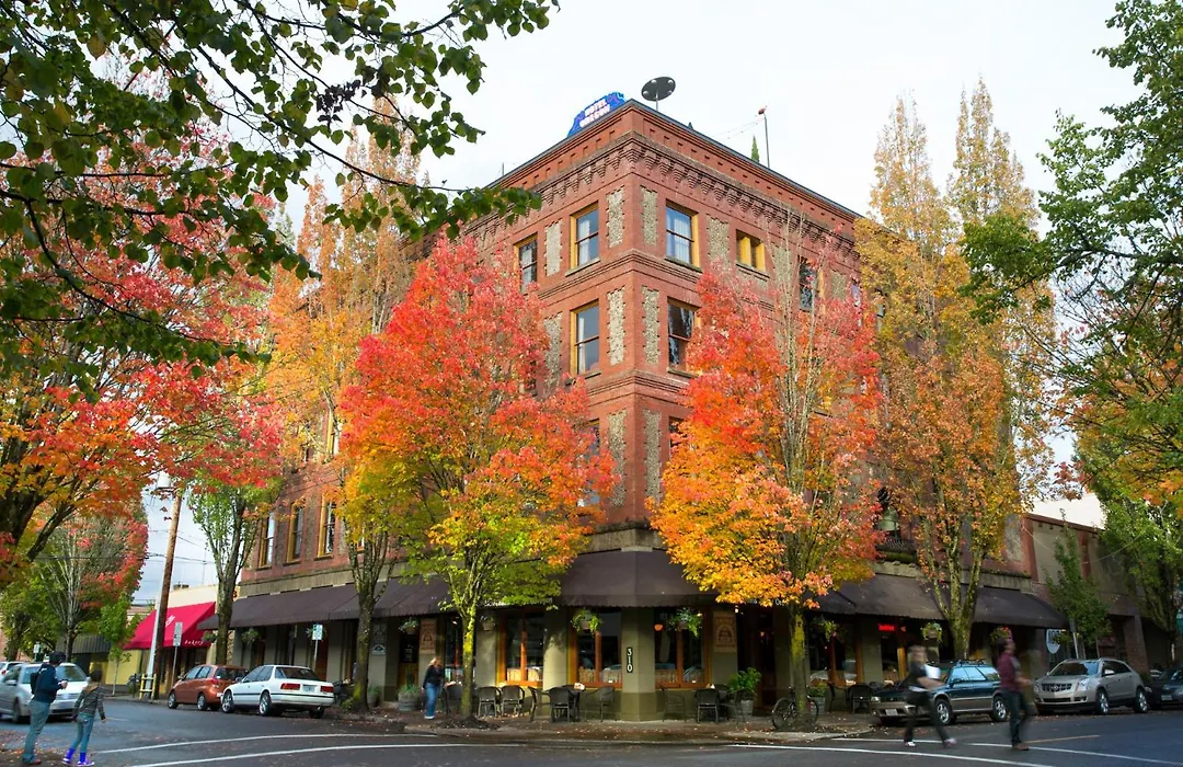 Mcmenamins Hotel Oregon-1